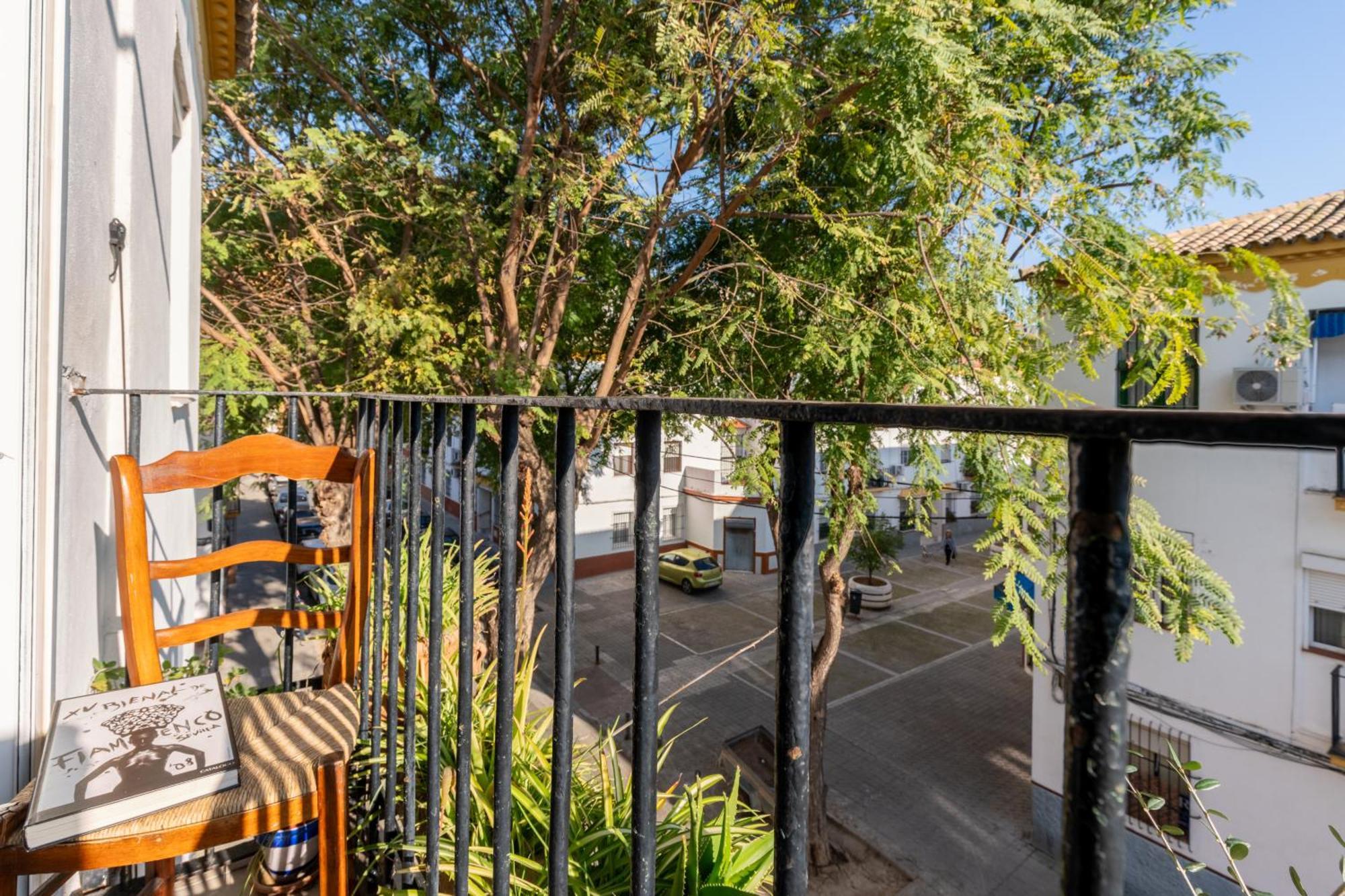 Apartamento Triana Los Remedios Sevilla Bagian luar foto